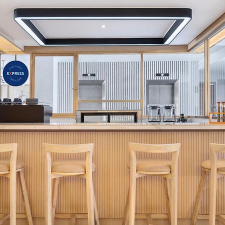 קוטה לומבוק Holiday Inn Express Bali Sunset Road By Ihg מראה חיצוני תמונה
