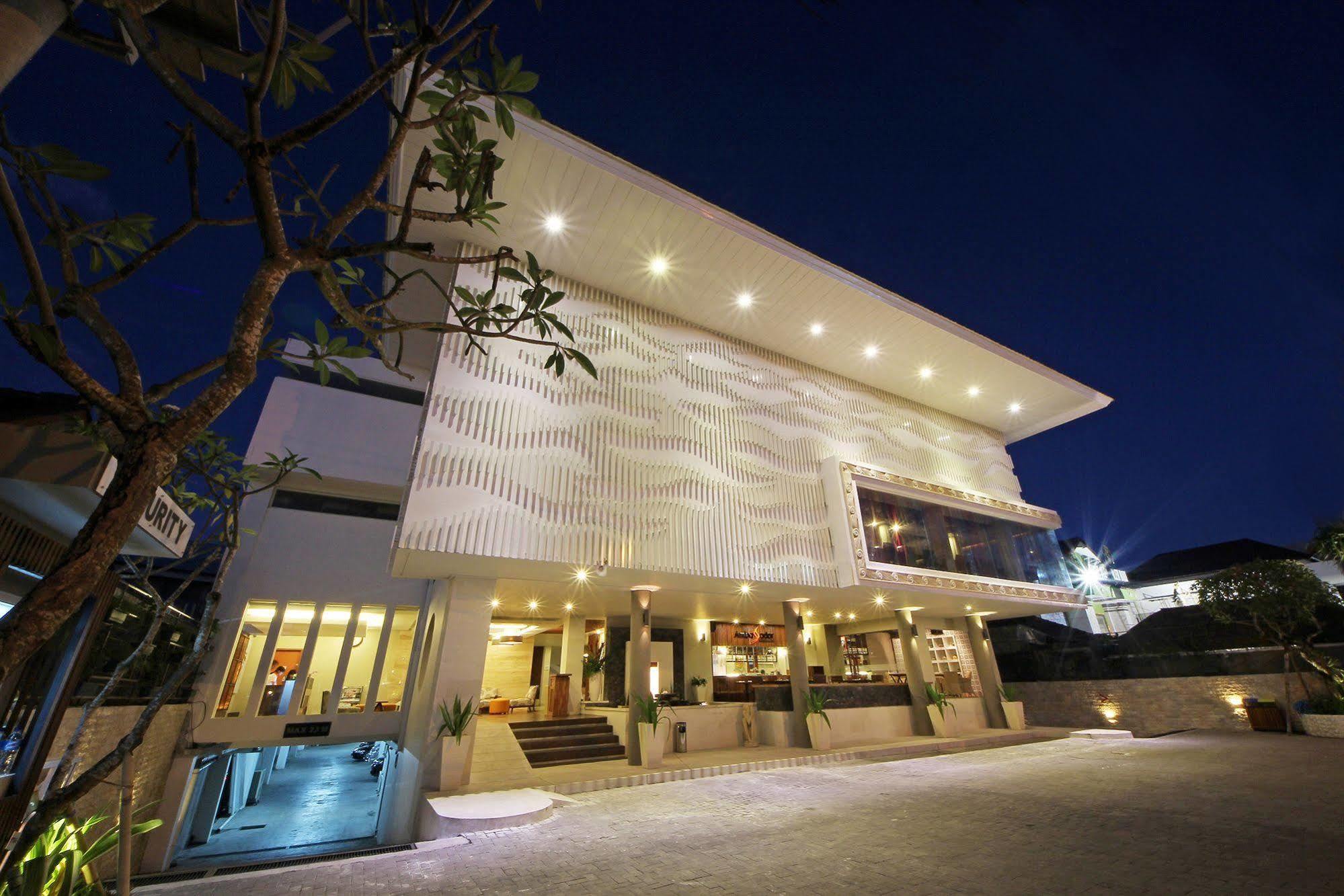 קוטה לומבוק Holiday Inn Express Bali Sunset Road By Ihg מראה חיצוני תמונה
