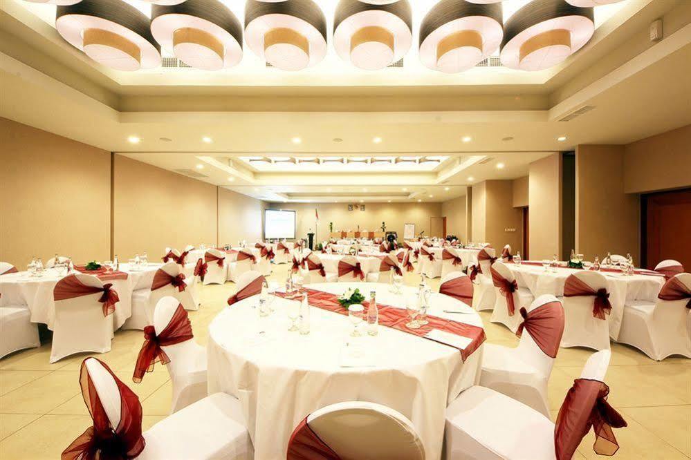 קוטה לומבוק Holiday Inn Express Bali Sunset Road By Ihg מראה חיצוני תמונה